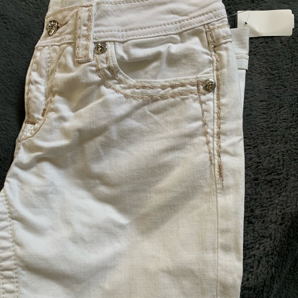 Women’s Miss Me Capris (1-denim, 1- white) sz 30